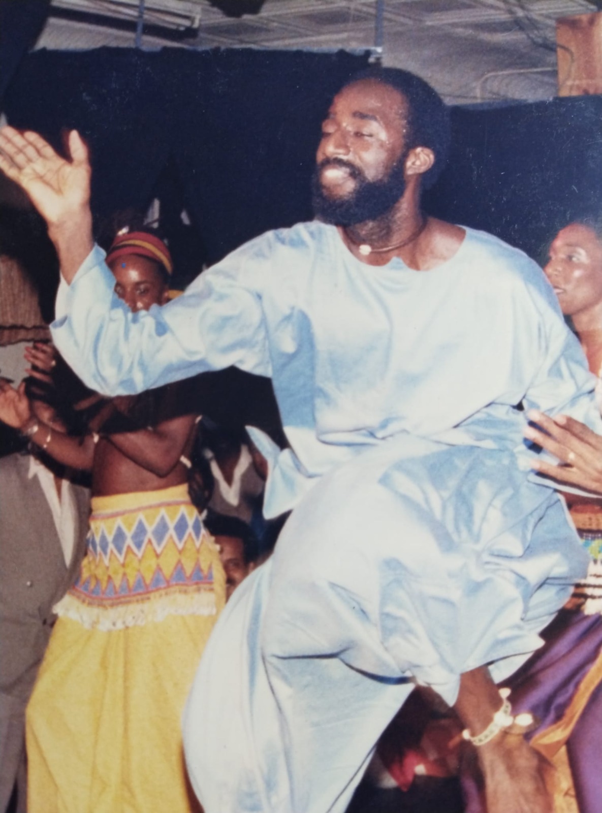 Zucan Bandele Performing